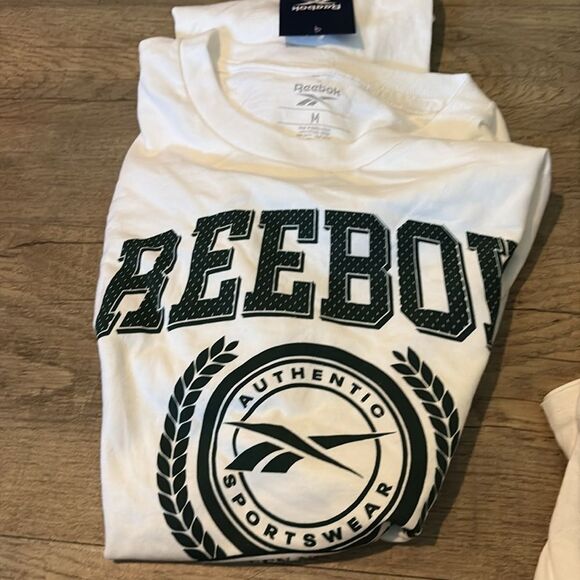 Reebok Men's White Graphic T-Shirt - Picture 3 of 3